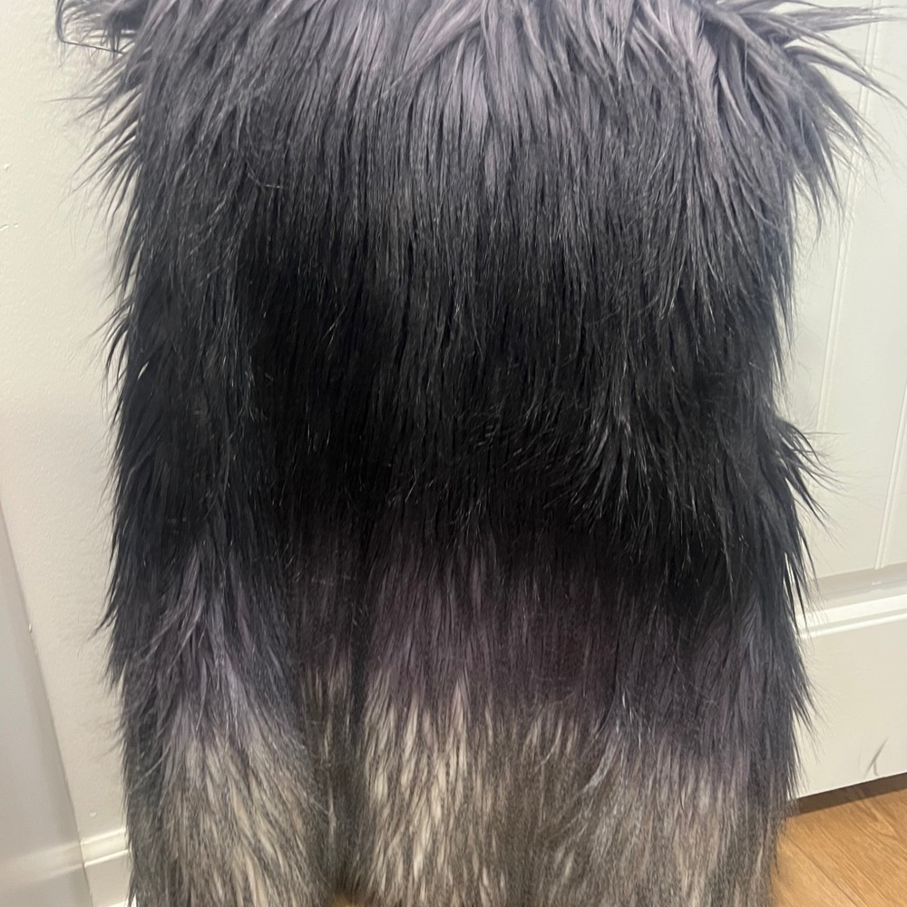 Valerie Stevens women’s large Gray Faux Fur Vest - Picture 6 of 6